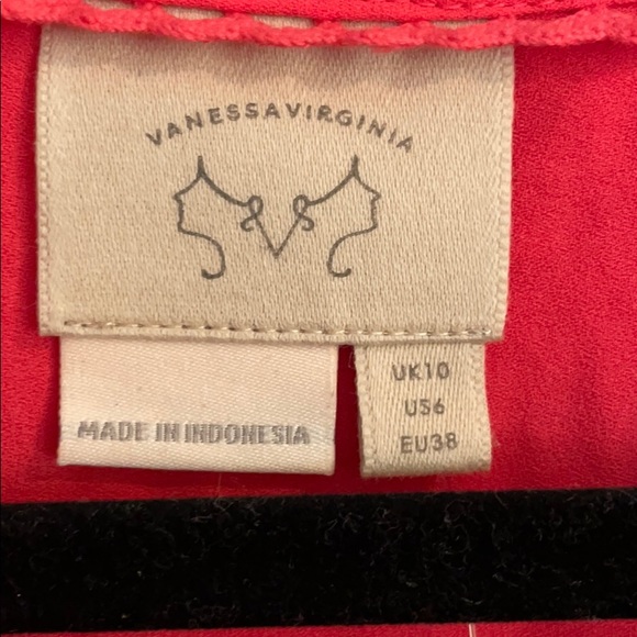 Vanessa Virginia coral button down top - Picture 2 of 4
